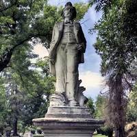 Mark Twain Statue