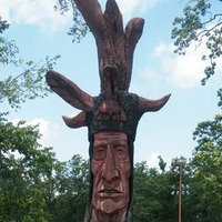 Wacinton: Carved Giant Indian Head