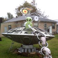 Alien Yard Art