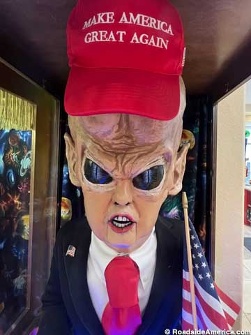 Trump Alien.