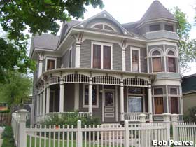 Mork and Mindy TV house.