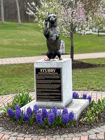 Stubby monument.