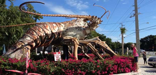 Lobster statue.