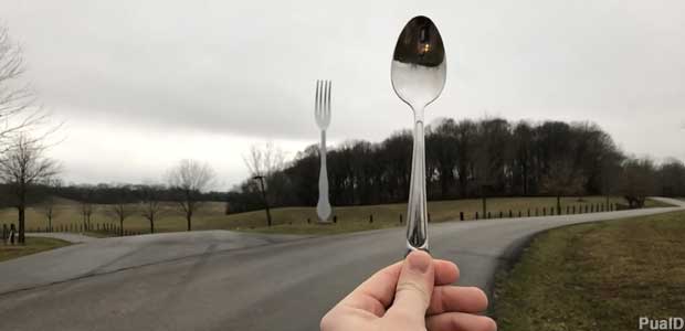 Fork... and spoon.