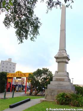 Battle of Liberty Place monument.