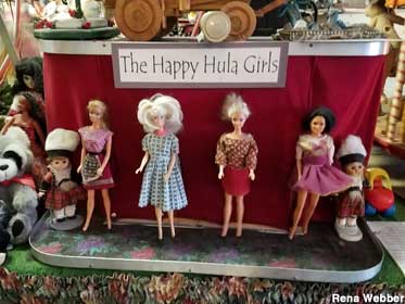 Happy Hula Girls.