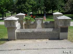Grave shaped like Fort Ticonderoga.