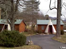 Teepee-cabins in Mac's Indian Village.