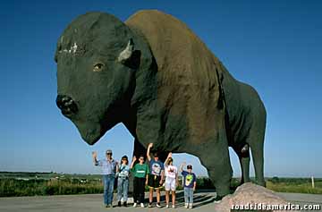 World s Largest Buffalo  Jamestown  North Dakota