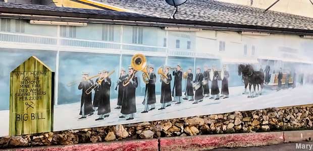 Mural: funeral procession for Big Bill.