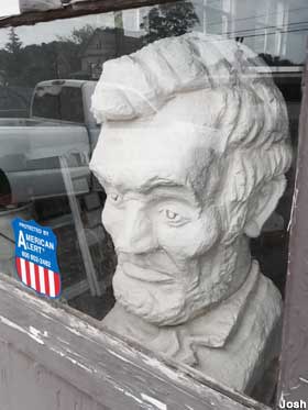 Lincoln head.