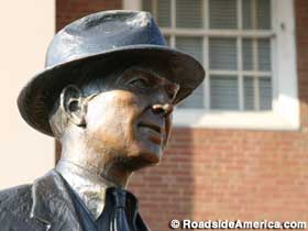 Jimmy Stewart statue.