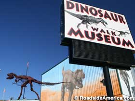 Dinosaur Walk Museum sign.