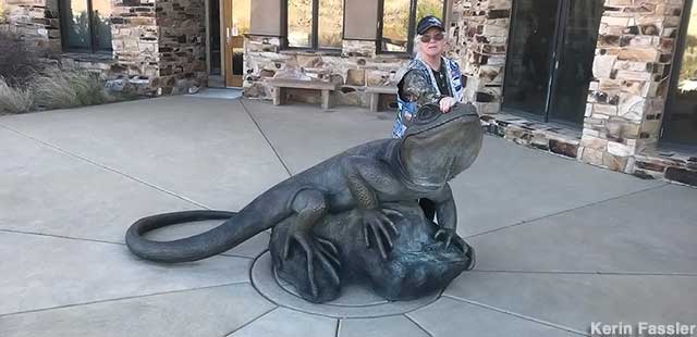 Lizard statue.