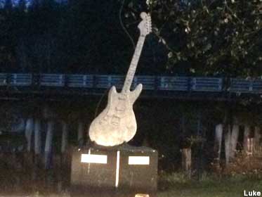 Guitar tribute to Kurt Cobain.