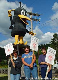 Protesters at the Yard Bird in Chehalis.