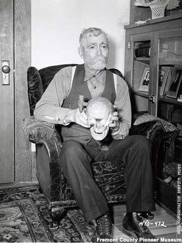 Ed Farlow saved the skull so that we could enjoy it today.