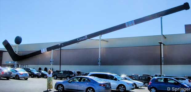 World's Largest Hockey Stick and Puck.