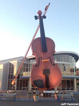 Giant fiddle.