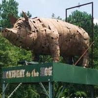 Monument to the Hog