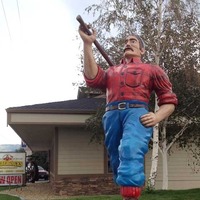 Paul Bunyan Lumberjack Statue