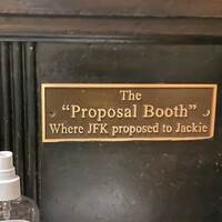 JFK Proposal Booth, Presidents Hangout