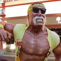 Hulk Hogan Statue