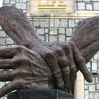 Giant Hands of Dr. Sid