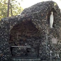 Our Lady of Lourdes Grotto Replica