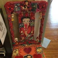 Miniature Chair Mini-Museum