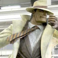 Dick Tracy Statue