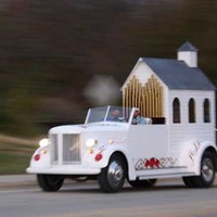 Best Man Mobile Wedding Chapel