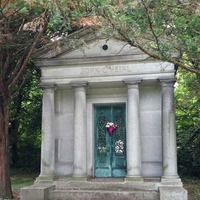 Stiffy Green's Mausoleum
