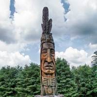 Omiskanoagwiak: Peter Toth Indian Head