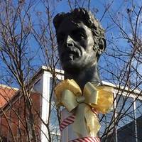 Bust of Frank Zappa on a Pole