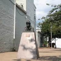 Memorial Bust To the Homeless Mayor