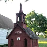 Tiny Church: Kehret Roadside Chapel
