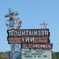 Mountaineer Inn Sign