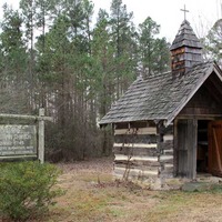 Tiny Church, Log Cabin Style