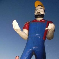 Muffler Man: Giant Decorator Man