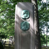 Mark Twain - Samuel Clemens Grave
