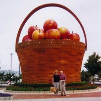 World's Largest Apple Basket