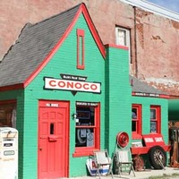 Hole in the Wall Conoco Station