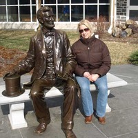Gettysburg - Sit with Abe Lincoln
