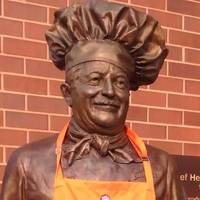 Statue of Chef Boyardee