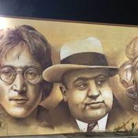 Mural: John Lennon, Al Capone, Marilyn Monroe