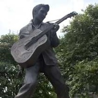 Statue of Elvis