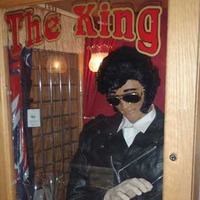 Elvis Fortune Teller and Jukebox Guitar
