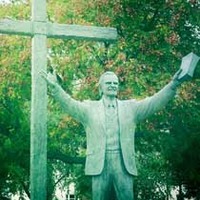 Billy Graham Statue