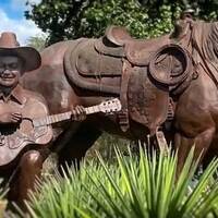 Tex Ritter Statue and Museum